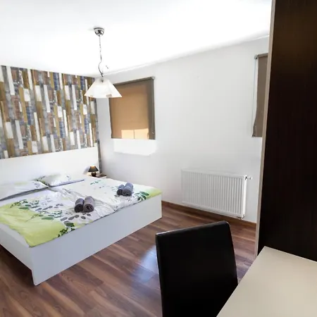 Gruppenferienhaus August * Cere