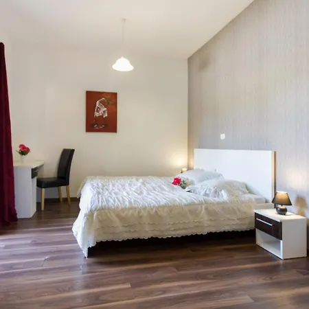 Tatil Evi Gruppenferienhaus August Cere