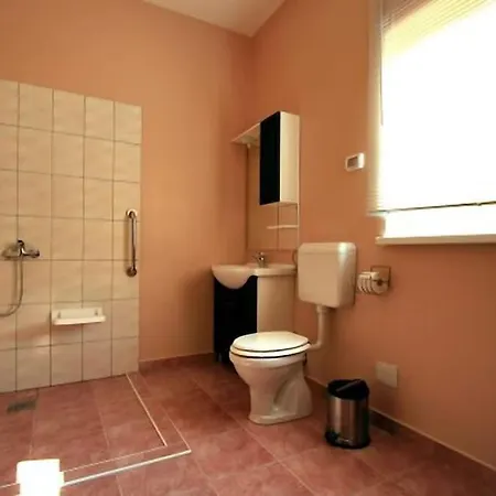 Holiday home Gruppenferienhaus August Cere