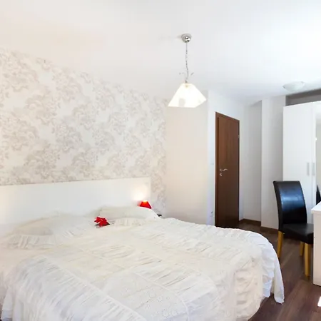 Gruppenferienhaus August Cere