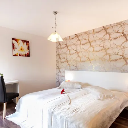 Holiday home Gruppenferienhaus August Cere