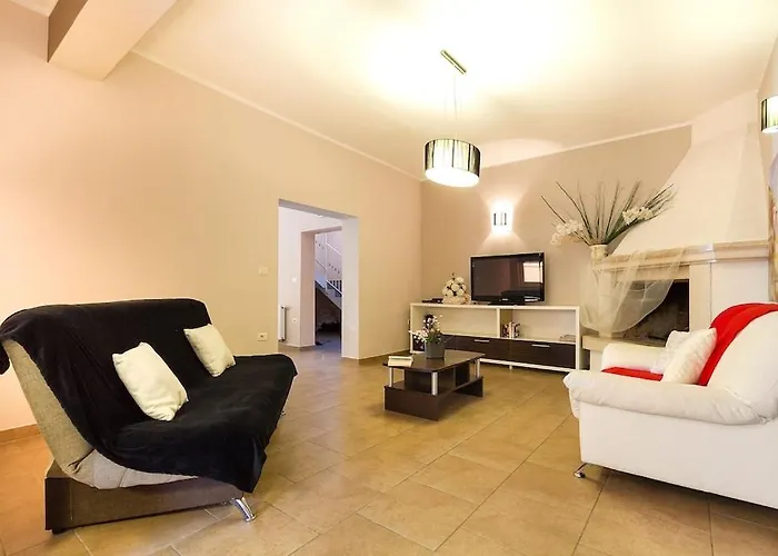 Gruppenferienhaus August Cere