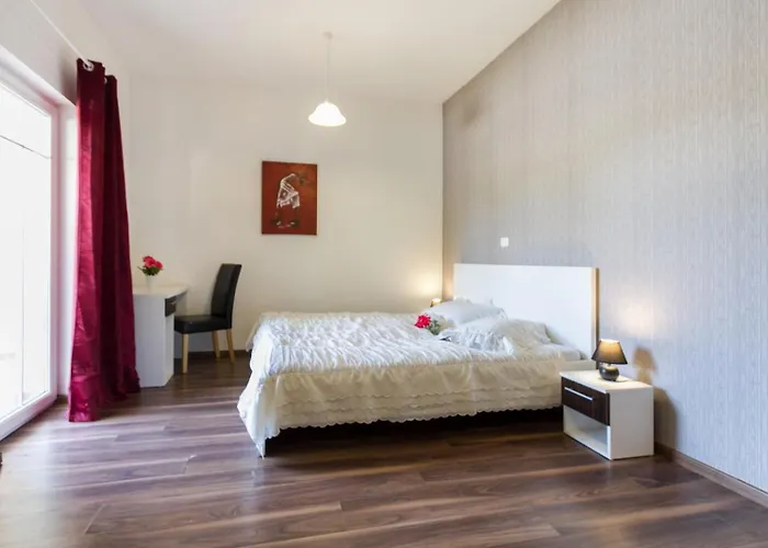 Vikendica Gruppenferienhaus August Cere